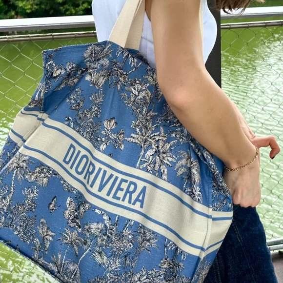 Dior gift Blue Floral Tote Bag - Picture 2 of 7